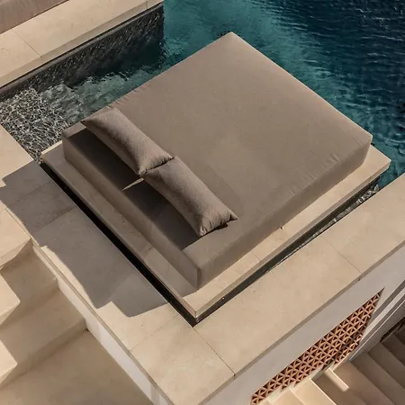 Skyje Villa Mykonos 別荘 トゥルロス